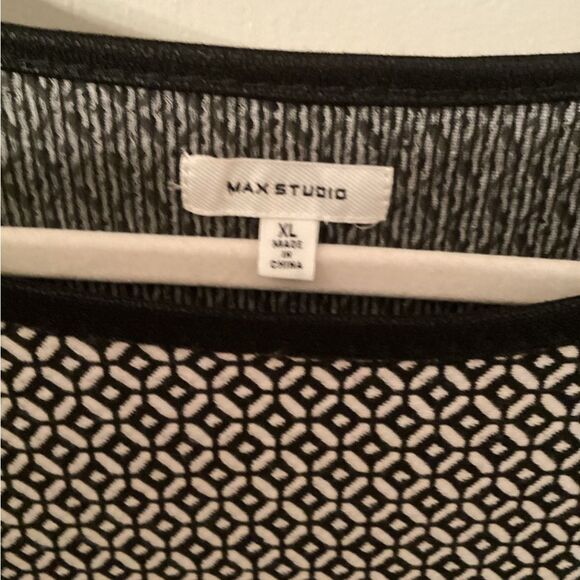 MAX STUDIO SIZE XL BLACK AND WHITE DOUBLE KNIT 3/4 SLEEVE SHIFT DRESS - Picture 6 of 7